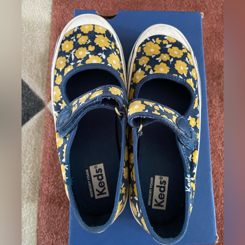 Keds daisy shoes